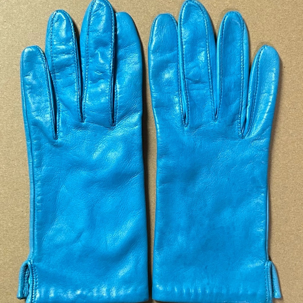 100% Leather Wilson Gloves